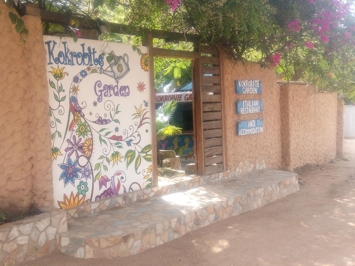 Kokrobite Garden Экстерьер фото