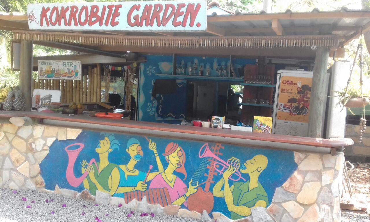 Kokrobite Garden Экстерьер фото