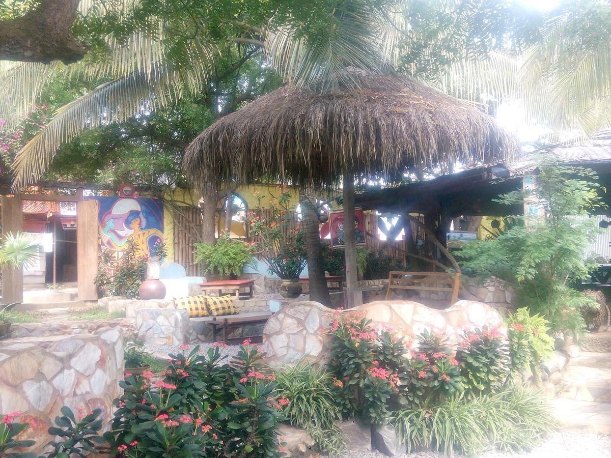 Kokrobite Garden Экстерьер фото