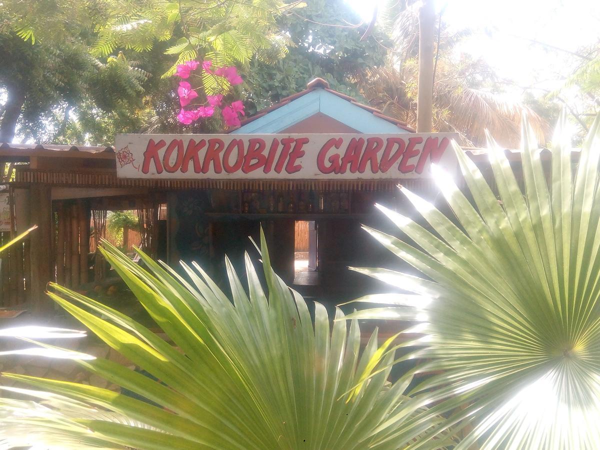 Kokrobite Garden Экстерьер фото