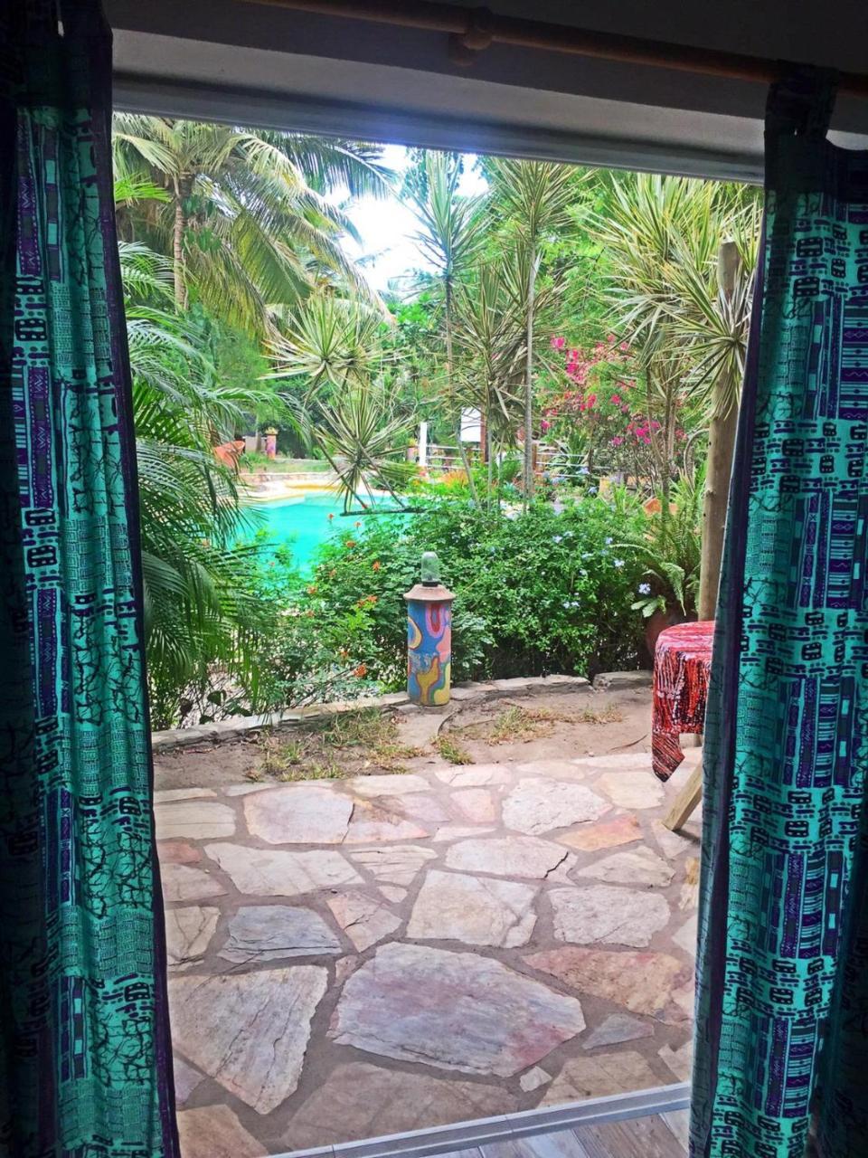 Kokrobite Garden Экстерьер фото